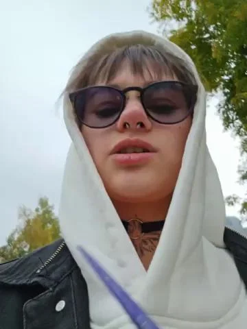 LolyMolly Webcam 2023-10-01