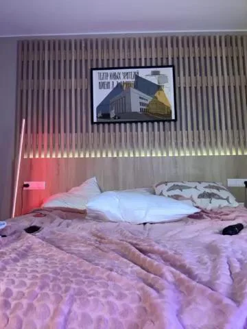 LolyMolly Webcam 2023-11-27
