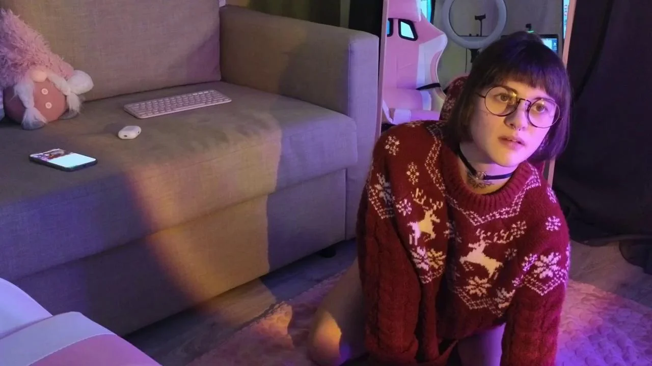 LolyMolly Webcam 2023-12-25