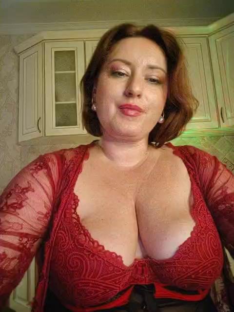 Lustful-mom Webcam 2023-09-28