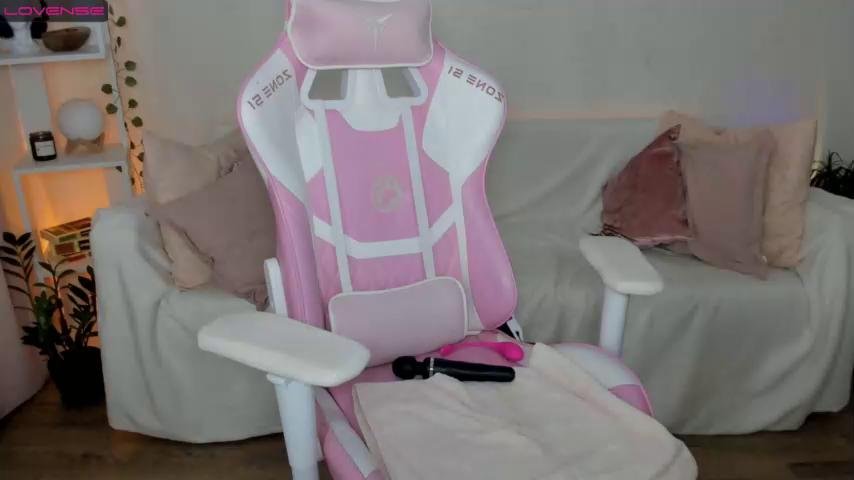 Madeline_jackson Webcam 2023-11-20