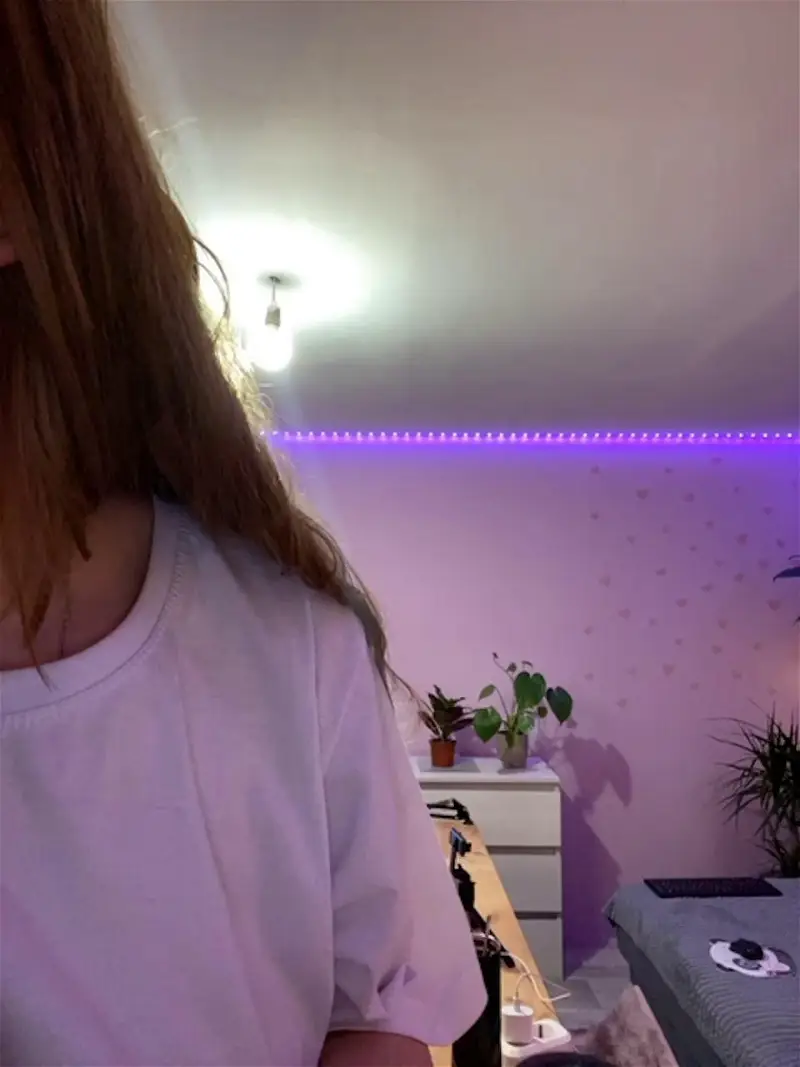 MiaLiaHot Webcam 2023-11-19