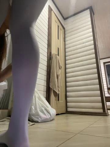 MonikaYyy Webcam 2023-09-21