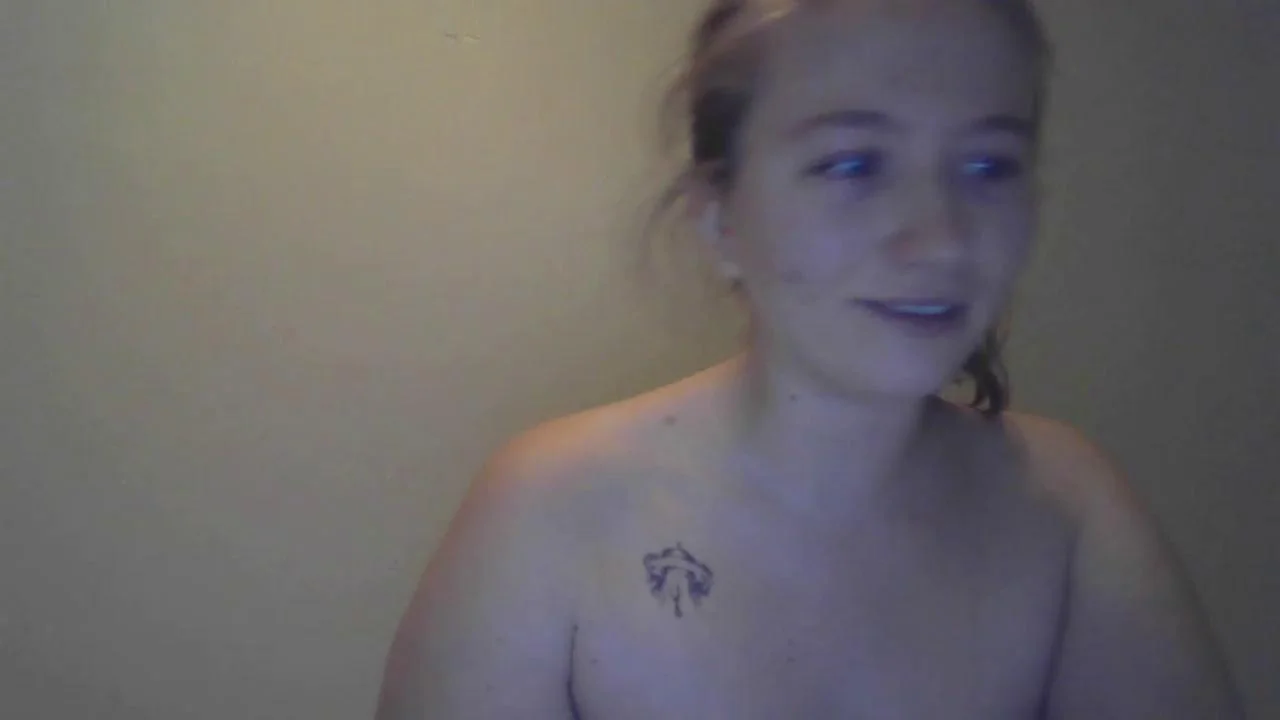 Nakedmomma Webcam 2024-01-06