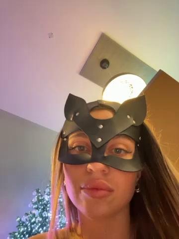 Nataliecroys Webcam 2023-12-08