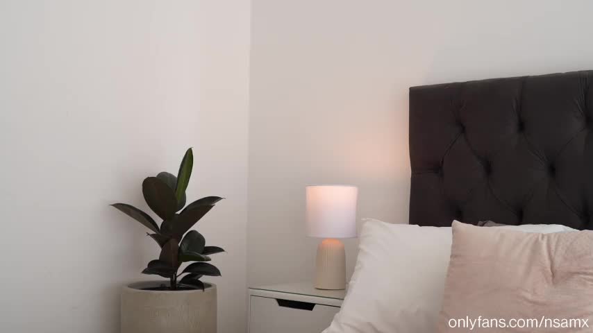 Naughtysammx Webcam 2023-05-04