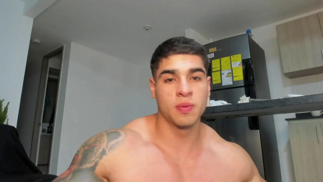 Nicolasmuscle Webcam 2024-01-03