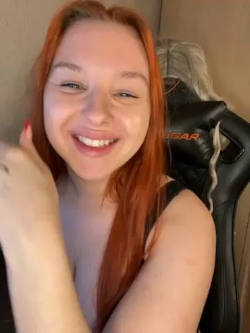NicoleDaniell Webcam 2023-11-19