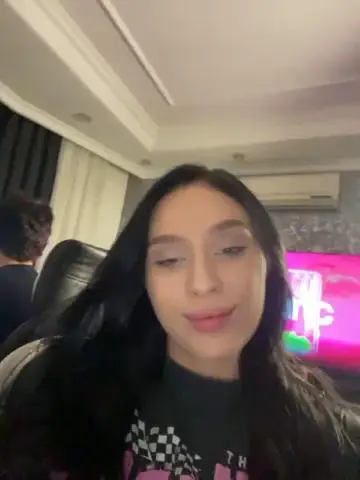 PARTYNEXTNEXT Webcam 2023-10-04