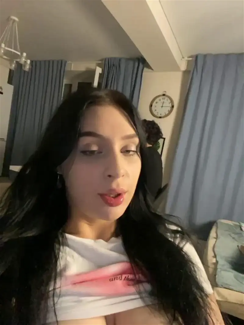 PARTYNEXTNEXT Webcam 2024-01-21