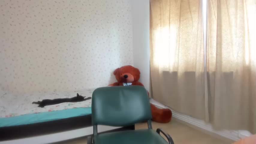 Petiteantonia19 Webcam 2023-06-17