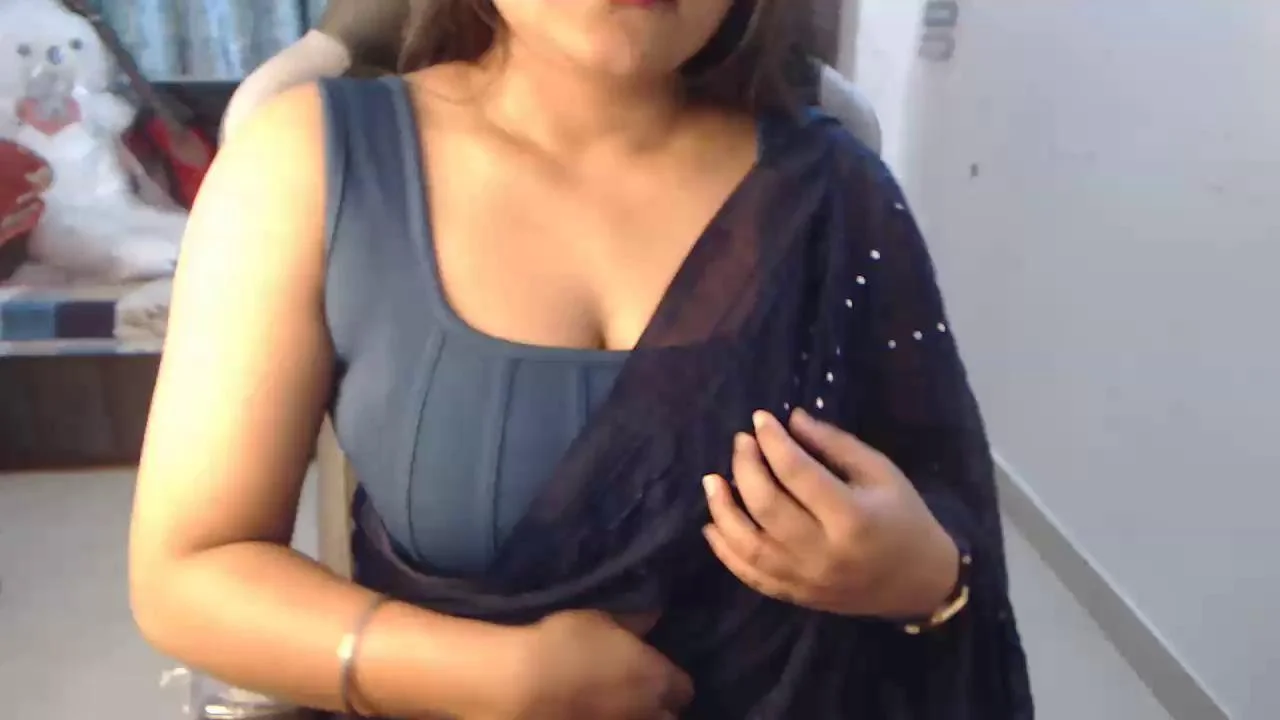 Priya-applepie001 Webcam 2023-12-30