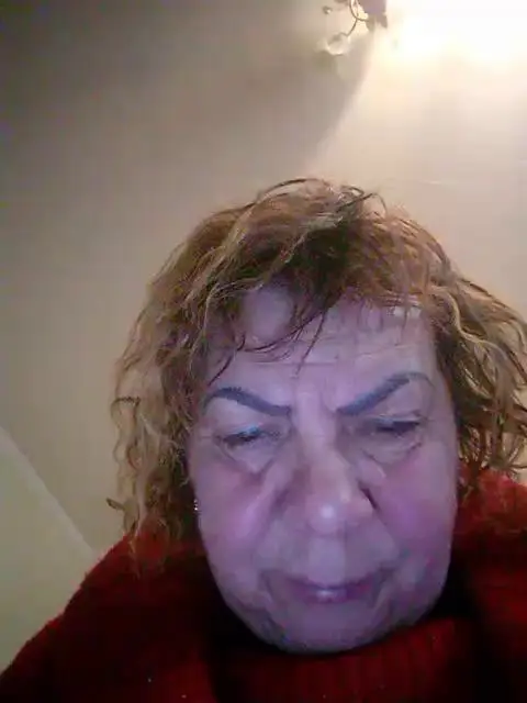 RelaxOldLady Webcam 2024-01-18