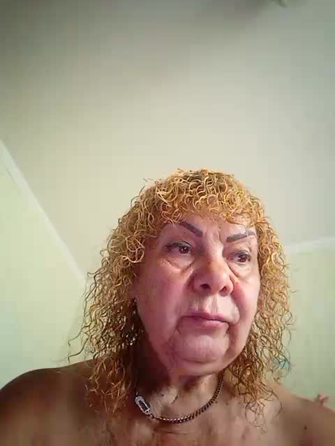 RelaxOldLady Webcam 2023-07-25