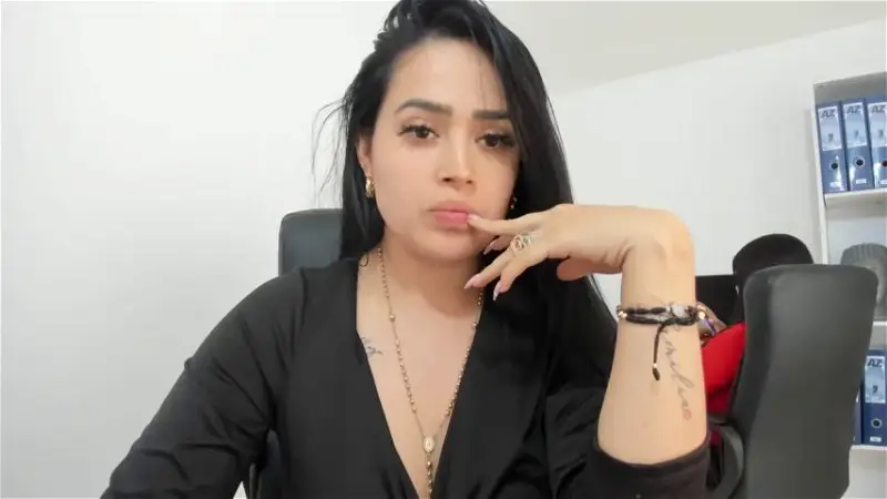 Sara_fun Webcam 2023-11-24