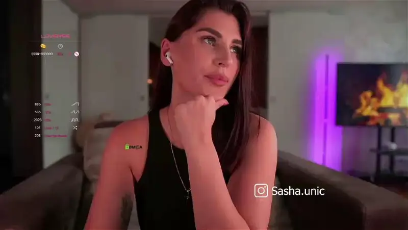 Sasha-unic Webcam 2023-10-03
