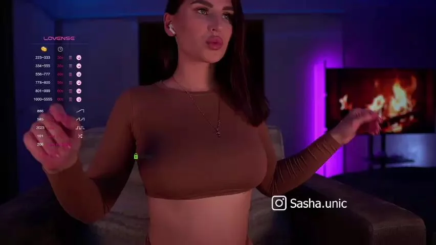Sasha-unic Webcam 2023-10-04