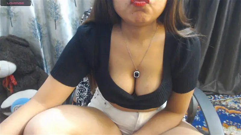 Sexyrihana1 Webcam 2023-12-31