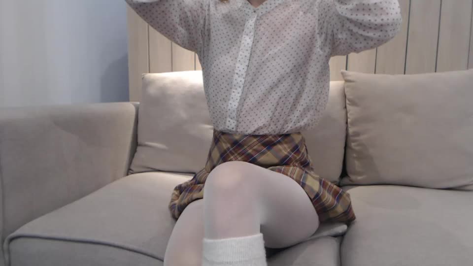 ShySchoolGrl Webcam 2023-10-27