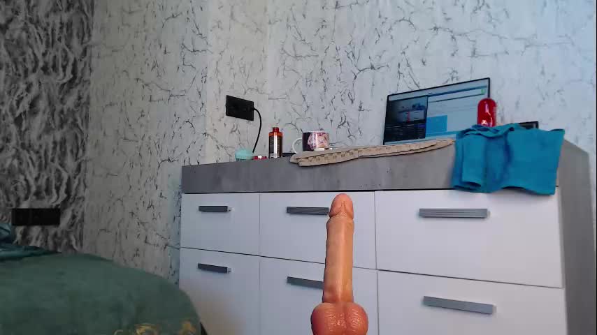 Simplegirl1996 Webcam 2023-07-19