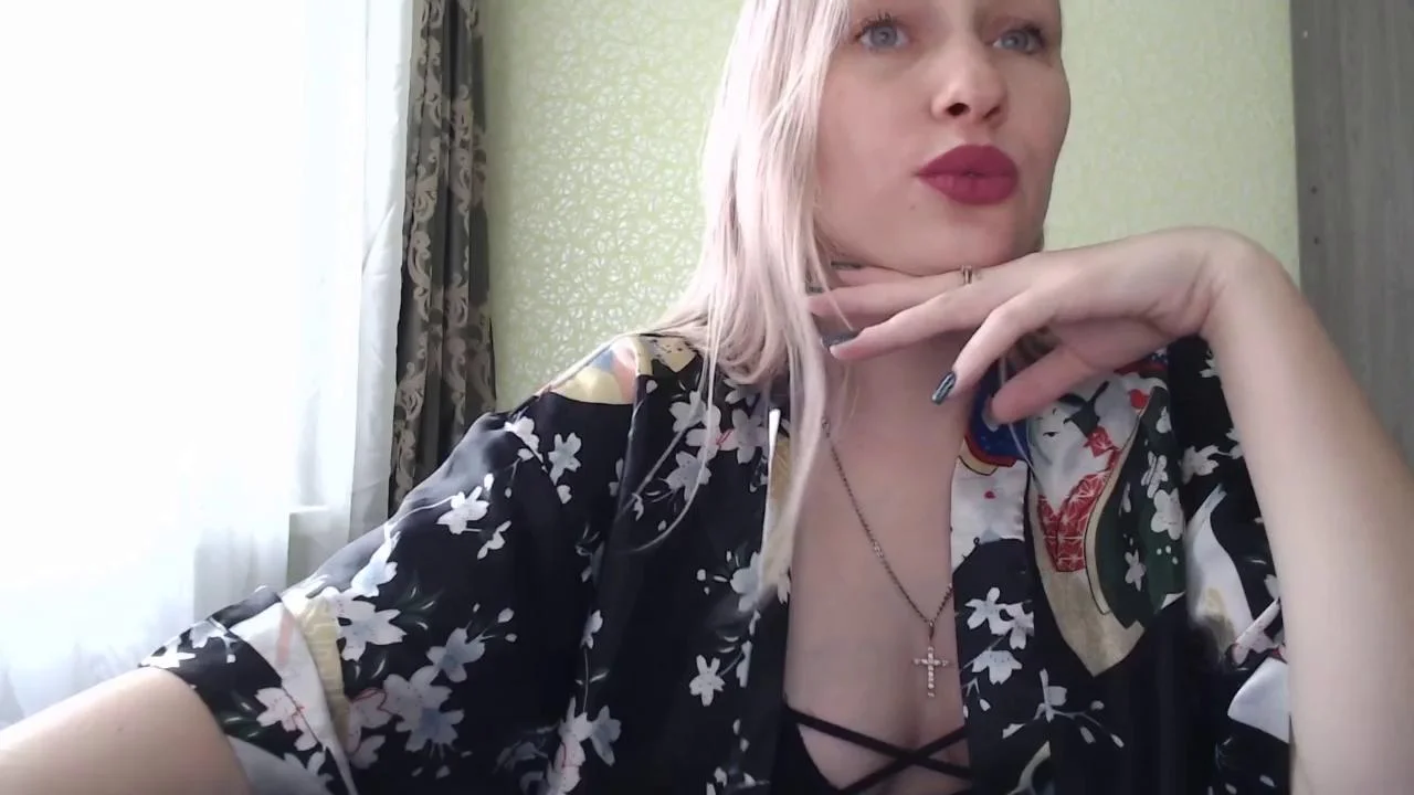 Sladkie002 Webcam 2023-12-26