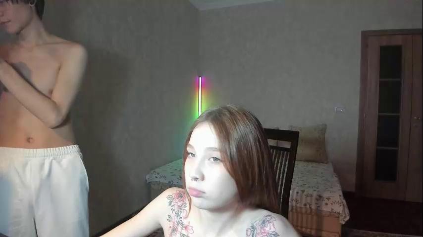 Slola_li Webcam 2023-11-27