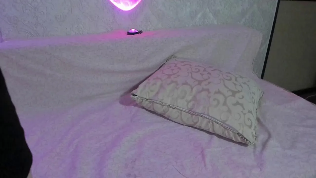 Slola_li Webcam 2024-01-22