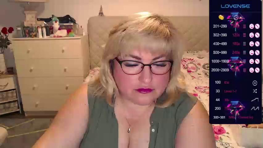 SmileOfAngel Webcam 2023-09-18