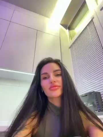 Sweetkira25 Webcam 2023-10-19
