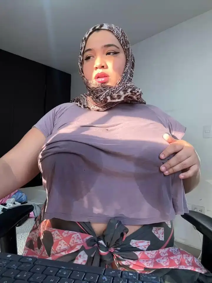 Sweetmuslim01 Webcam 2024-02-19