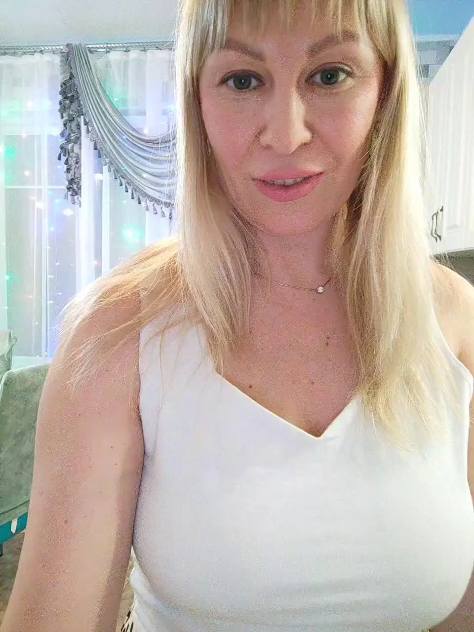 TerriRose Webcam 2023-12-25
