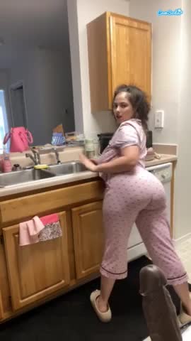 Thickgurl101 Webcam 2023-10-21