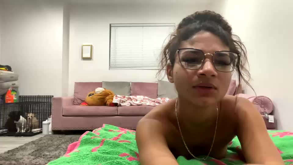 Tu_princesa27 Webcam 2023-10-04