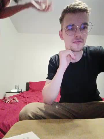 TwoFox Webcam 2023-10-23