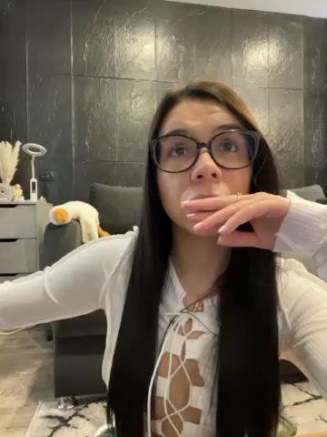 Vero19nika Webcam 2023-12-11
