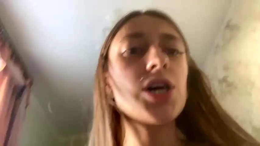 Viktoria9898 Webcam 2023-10-03