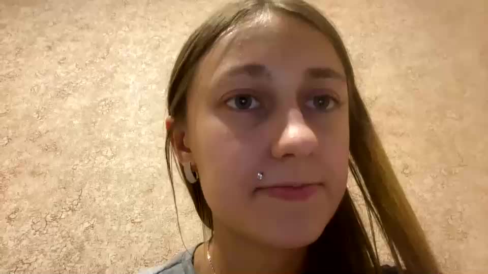 Viktoria9898 Webcam 2022-12-06