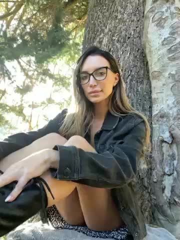 Vivien_ Webcam 2023-09-28