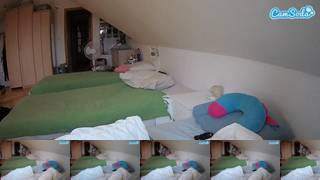 Voyeurcam-julmodels-bed-3 Webcam 2023-07-09