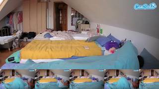 Voyeurcam-julmodels-bed-3 Webcam 2023-11-12