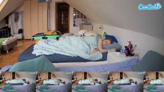 Voyeurcam-julmodels-bed-3 Webcam 2023-12-09