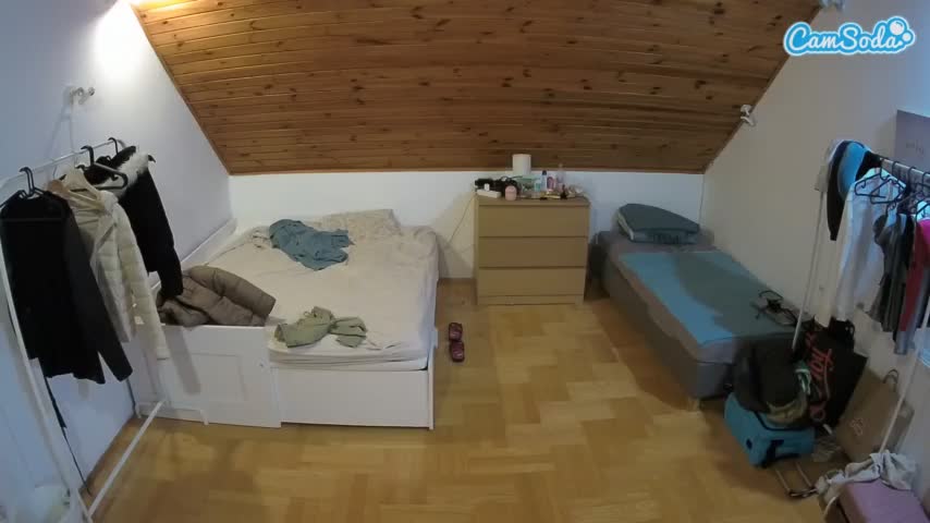 Voyeurcam-julmodels-greybed-3 Webcam 2023-10-12