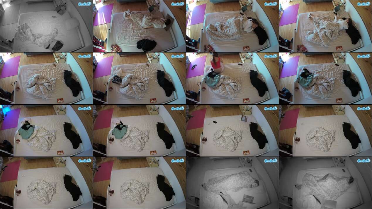 Voyeurcam-julmodels-whitebed-3 Webcam 2024-01-14