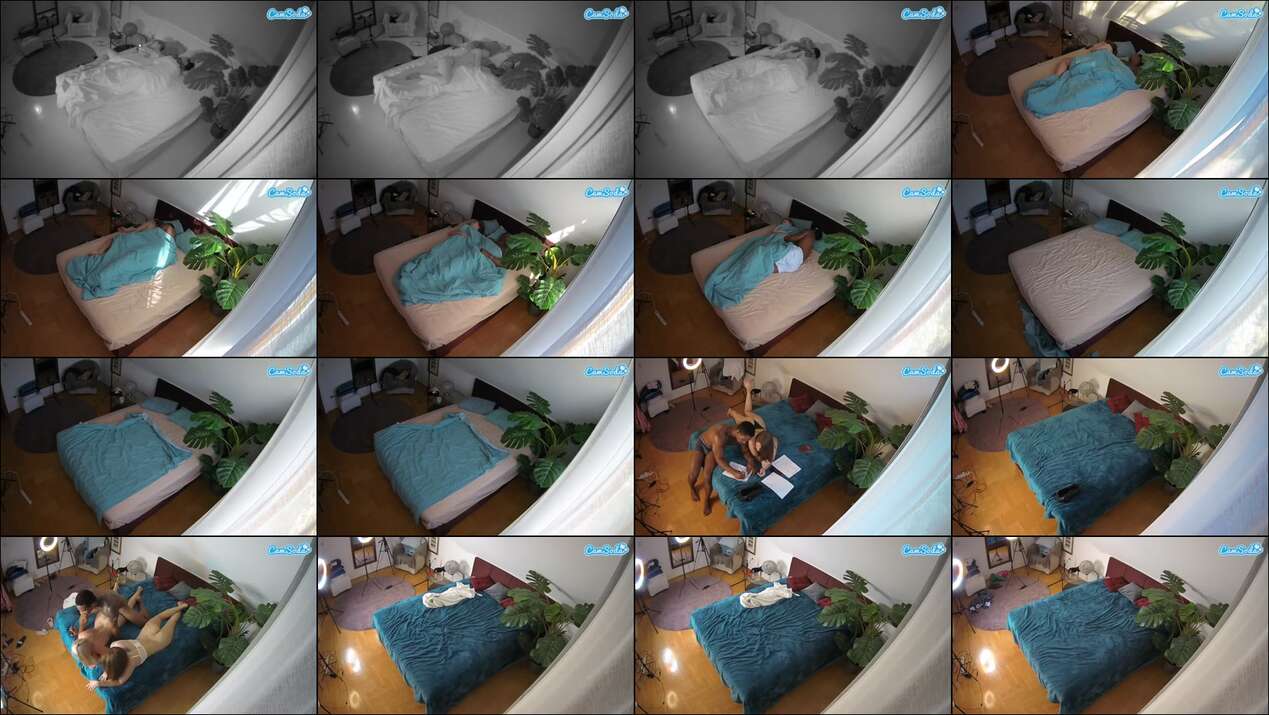Voyeurcam-julmodels-whitebed-5 Webcam 2023-10-15