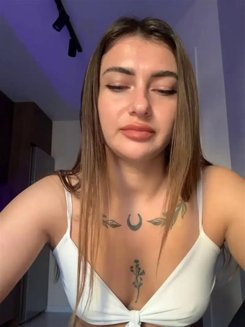 WILDGIRL Webcam 2023-12-26