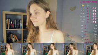 Youne_and_beautiful Webcam 2023-06-04