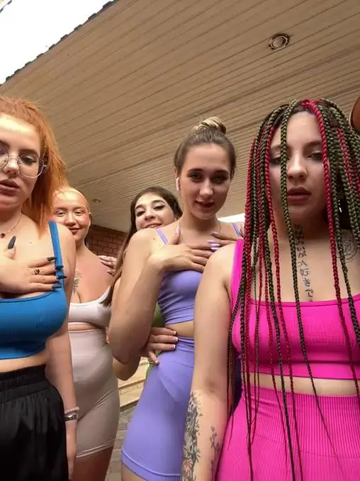 RollingGirls Webcam 2024-06-18