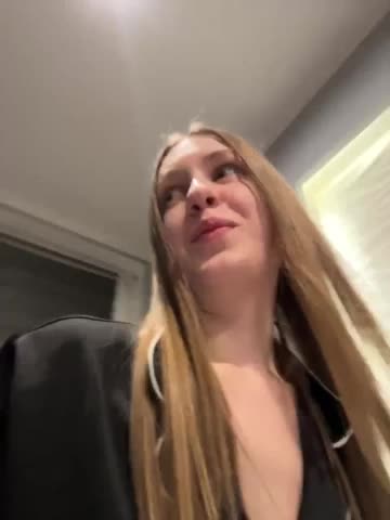 Soffy-and-boss Webcam 2024-12-26