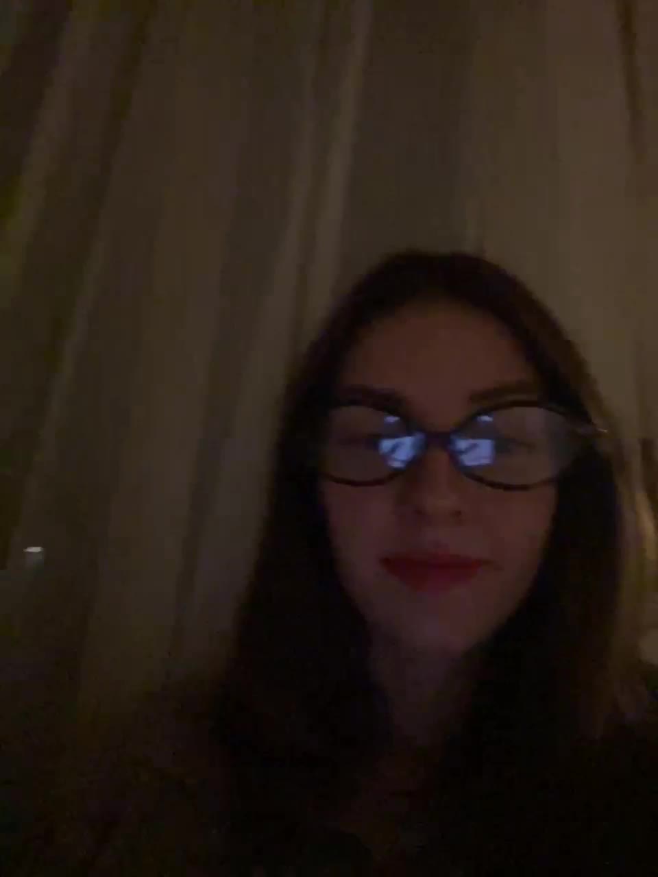 ElegantLadyMia Webcam 2024-12-26