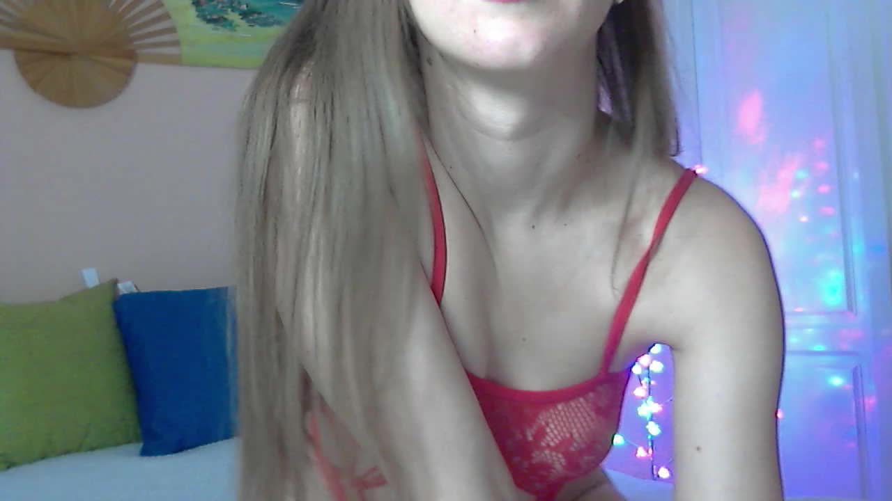 Lolakisss Webcam 2024-12-27